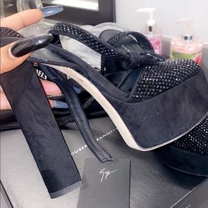 Women shoes